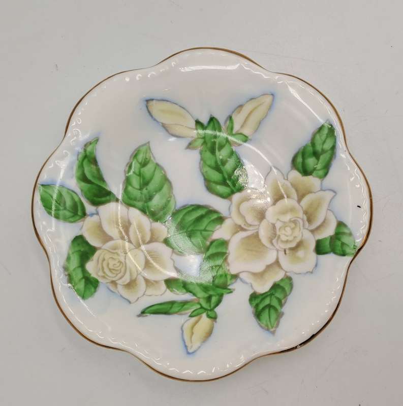 Small Vintage Tuscan Fine English Bone China Bon Bon /  Sweet Dish