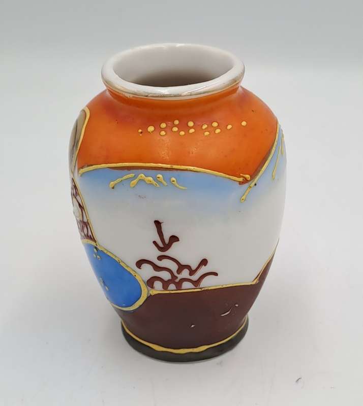 Small Vintage 1940's Porcelain Vase Made in Occupied Japan