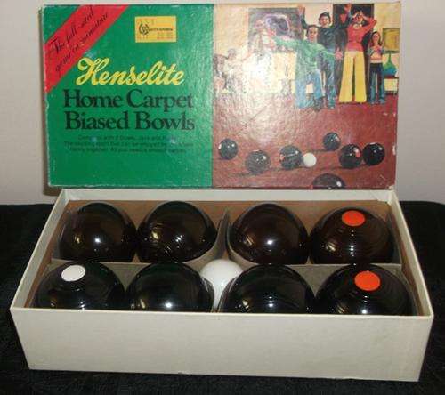 A Vintage 1950's Henselite Home Carpet Biased Bowl (never played with) in origanal box read more