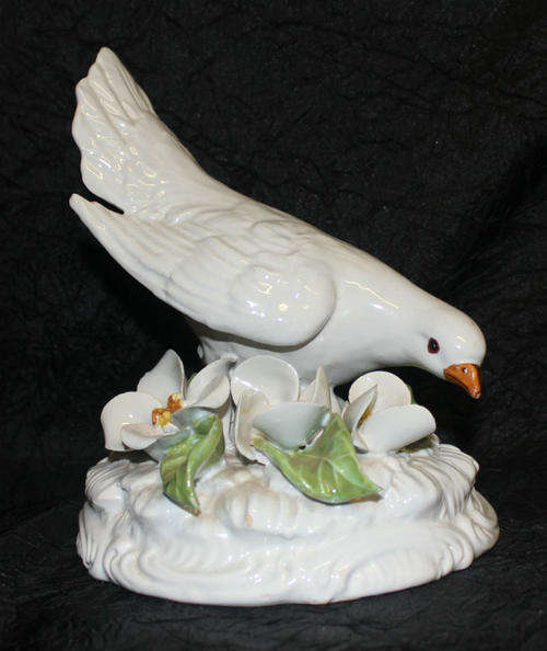 Crazy R1 !!! a Vintage Ceramic/porceline Pigeon made in Italy 205x 170mm -see all photo's