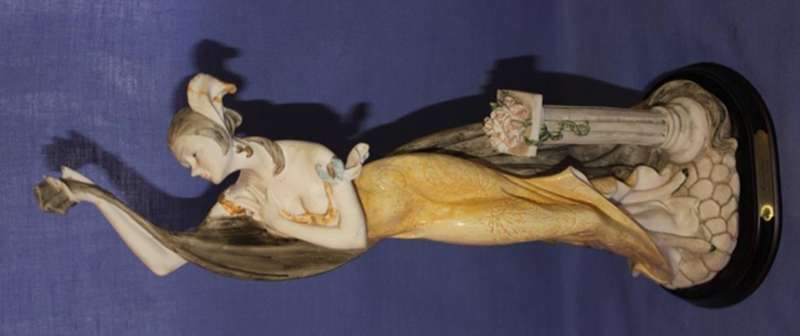 Crazy R1 Start !!! A Beautiful Rosselini Collection Figurine 865g - 339mm - see more