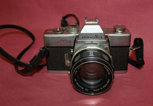 Minolta SR T 101 with Minolta 58mm Lens . working condition -see more