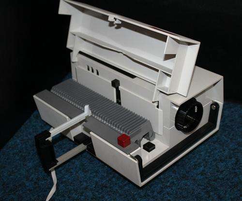 A Vintage Zeiss Ikon VoigtLander - Perkeo J50S Slide Projector - Tested -3.797kg