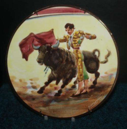 Vintage PlatArt Ceramic plate from spain .. a few chips on the border see photos  225mm