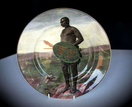 Large Royal-Doulton D.6364-African Series Zulu Warrior - wall Plate made in England -270mm