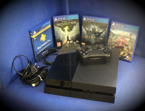Sony Playstation 4 hardly used with 4 Games and 1 Controller-in bag- see more