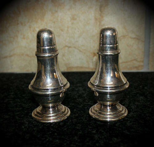Crazy R1 Start !!! Vintage Silver Plated Salt and Pepper Set -  heavy 605g  95x40mm