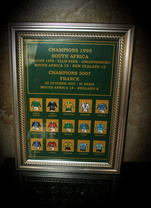Rugby SOUTH Africa Rugby Champions 1995 and 2007 Framed Portret with 15 Pins