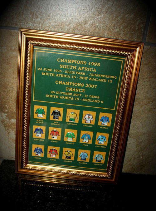 Rugby SOUTH Africa Rugby Champions 1995 and 2007 Framed Portret with 15 Pins