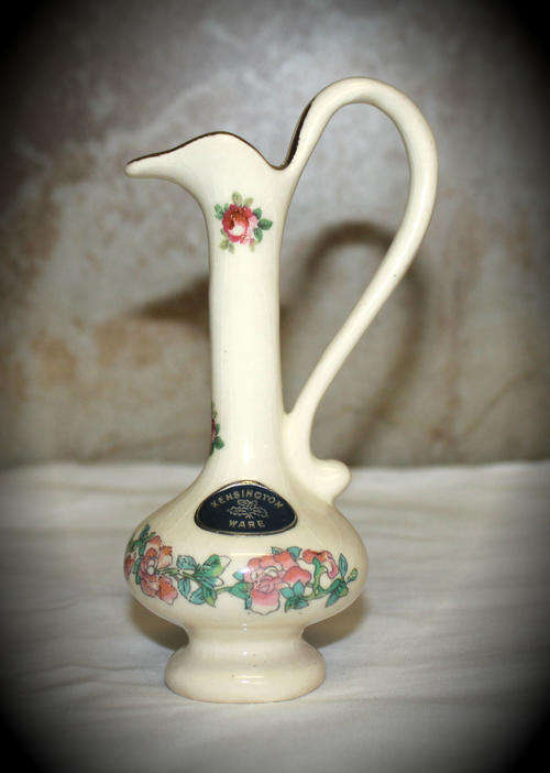 Vintage Kensington Ware Vase - 170x65mm