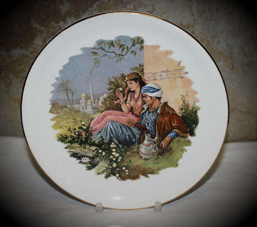 Vintage Collectors Porcelain wallplate by AB Ceramics 180mm