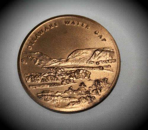 American Delaware water Gap Bronze? Medallion in box -55g  51x3.5mm