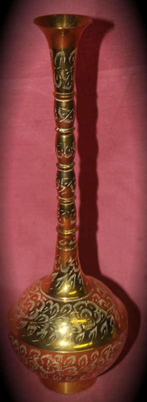 Crazy R1 Start!!!!  Large 310mm tall Brass Vase  India - 410g