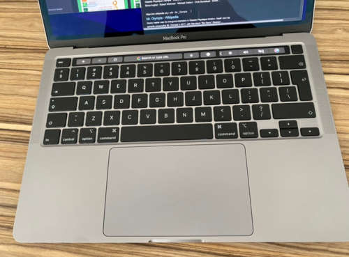 MACBOOK PRO