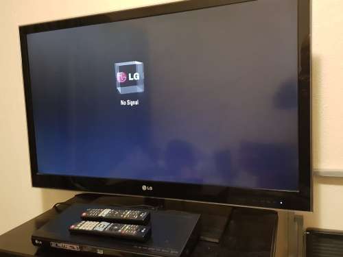 LG 42" FHD Cinema 3D TV + LG BD670 3D Blu-ray Disc Player