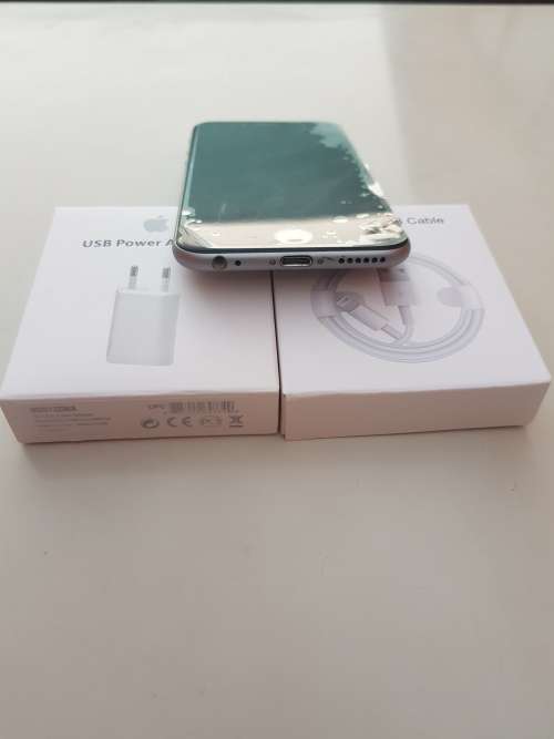 IPHONE 6 64GB IN PRISTINE CONDITION