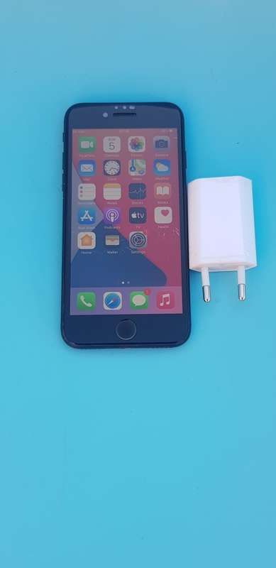 IPHONE 7 128GB GOOD CONDITION