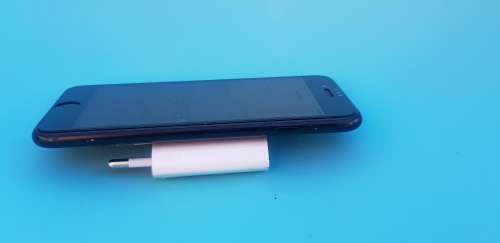 IPHONE 7 128GB GOOD CONDITION