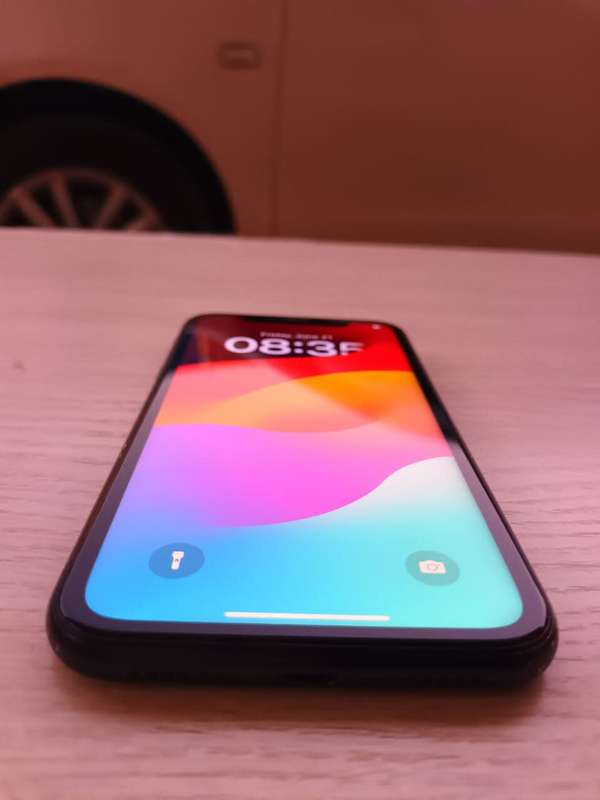 Apple iPhone XR 64GB Pre owned