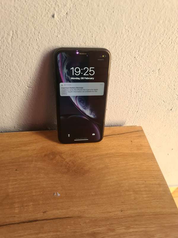 Apple iPhone XR 64GB Refurbished
