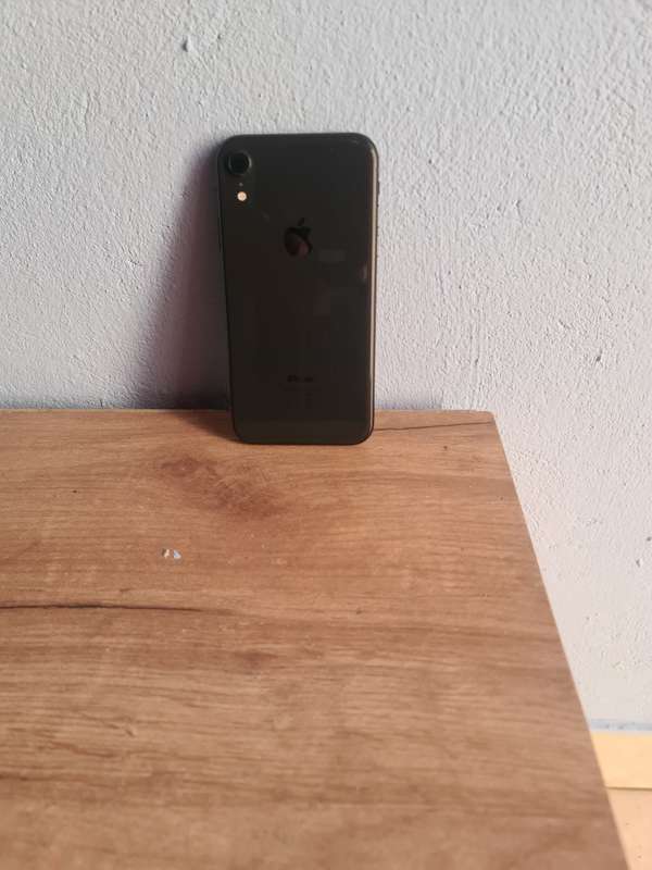 Apple iPhone XR 64GB Refurbished