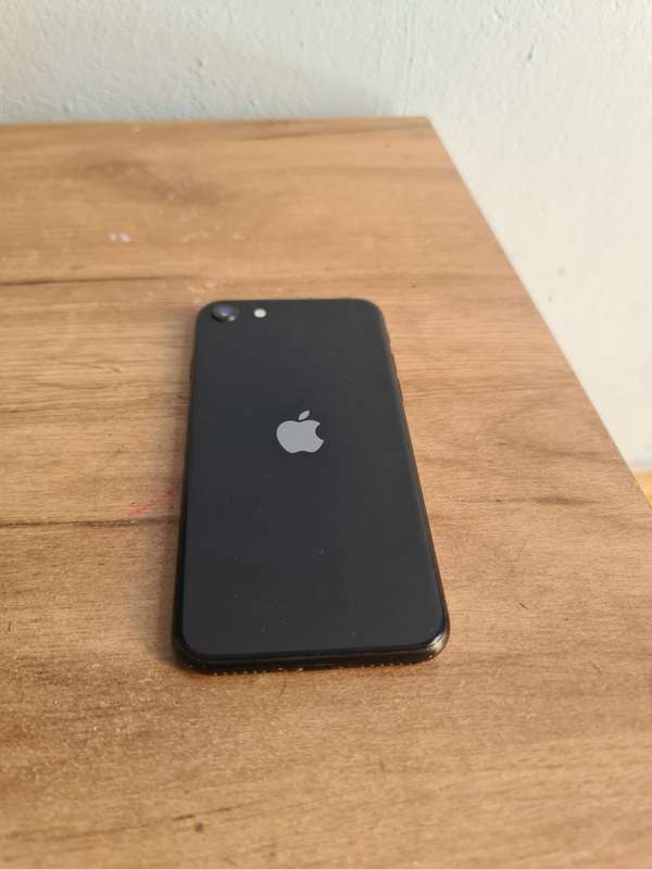 Apple iPhone SE 2022 64GB (3rd Generation) Pre owned