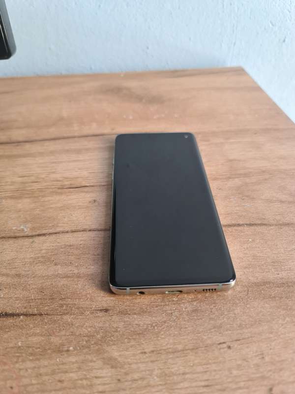 Samsung Galaxy S10 128GB Pre-owned