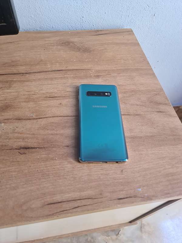 Samsung Galaxy S10 128GB Pre-owned