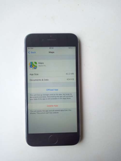 IPHONE 6S 64GB IN GOOD CONDITION