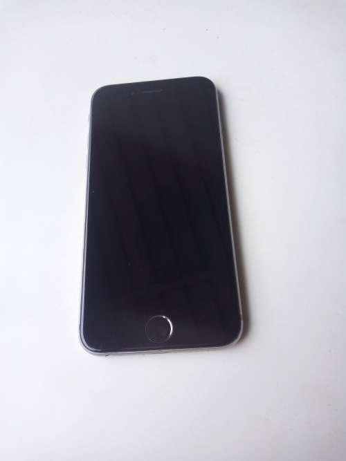 IPHONE 6S 64GB IN GOOD CONDITION