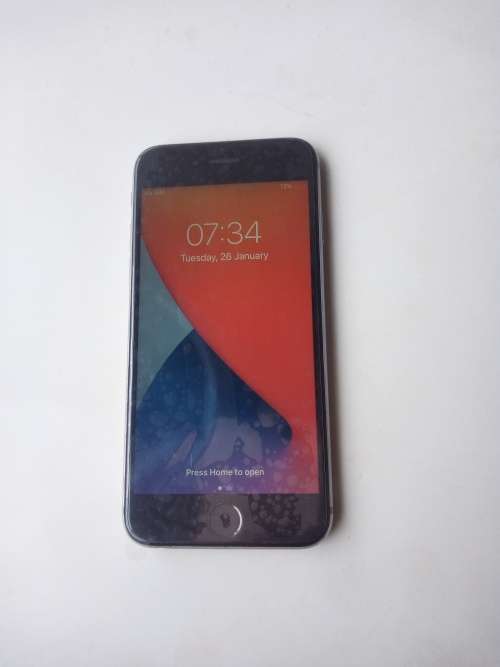 IPHONE 6S 64GB IN GOOD CONDITION