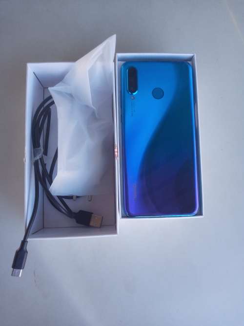 HUAWEI P30 LITE 128GB IN PRISTINE CONDITION