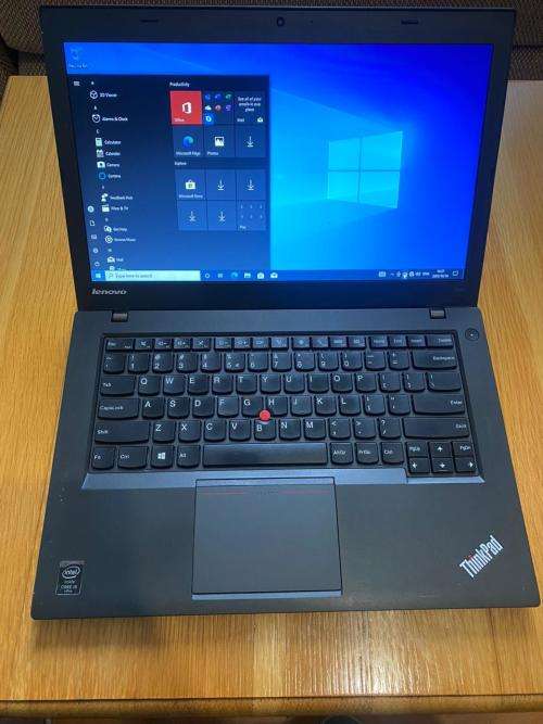 lenovo T440  core i5 5th generation laptop