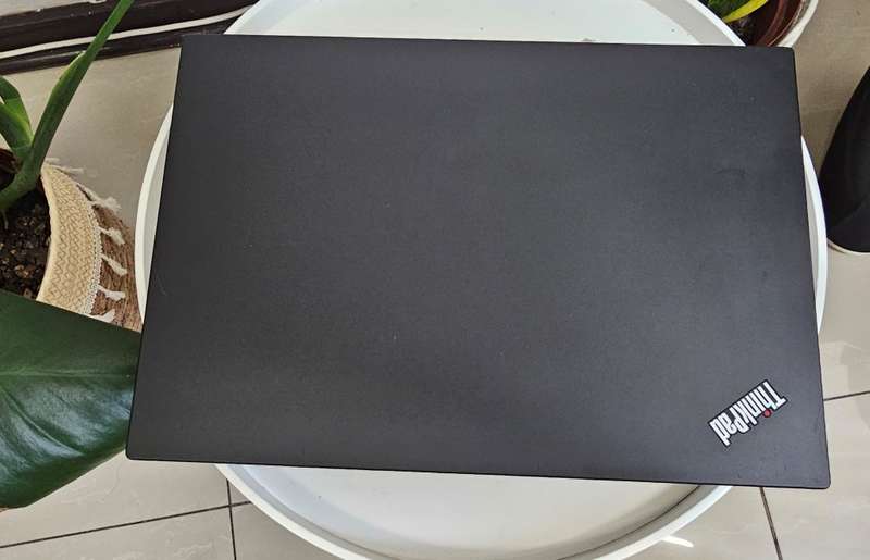 lenovo T490 Core i5 8th generation touchscreen laptop