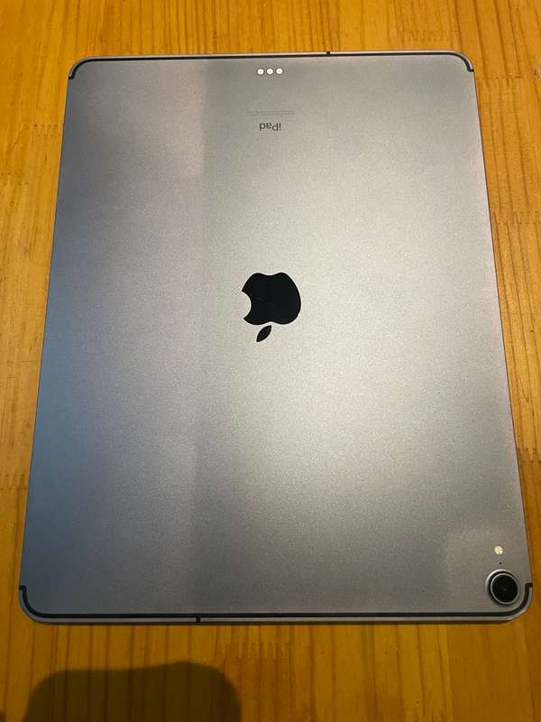iPad Pro, 12.9 inch (3rd gen) (2018) 512Gb, Wifi Dual band and Cellular 5G. Working Perfectly.