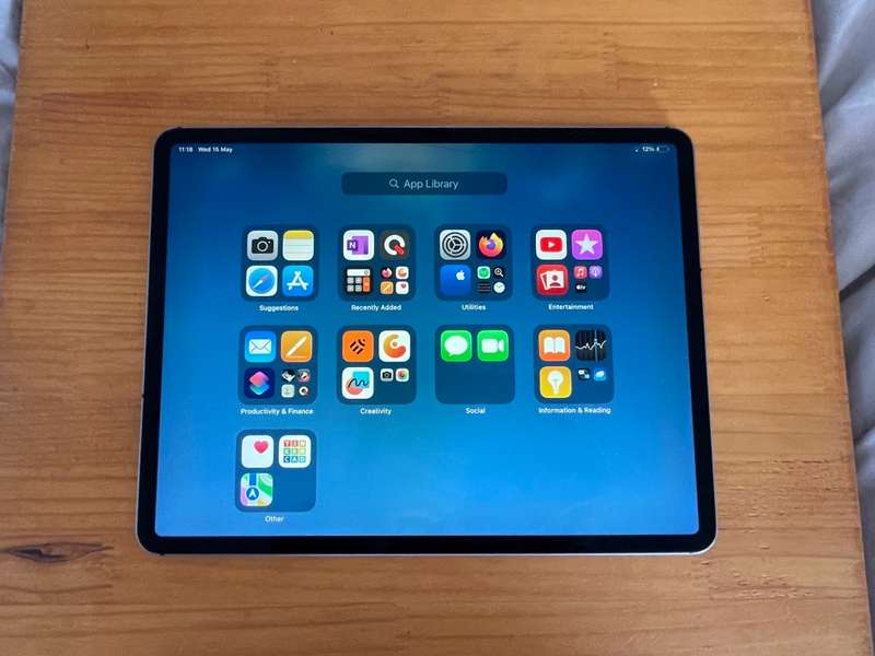 iPad Pro, 12.9 inch (3rd gen) (2018) 512Gb, Wifi Dual band and Cellular 5G. Working Perfectly.