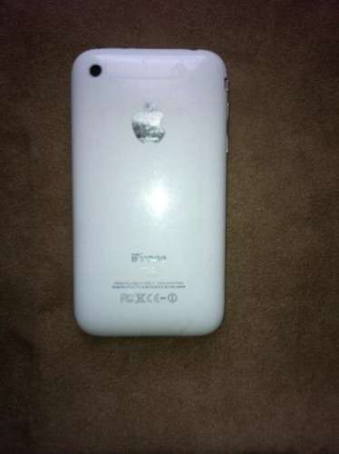IPHONE 3GS  16 gig in Original Box with all Accessories, charger,earphones.