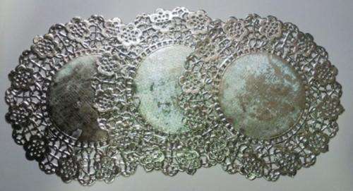 DOILIES 11cm ROUND - SILVER