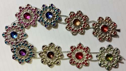CHARM EMBELLISHMENTS  FLOWERS 20      (PLAIN SILVER)