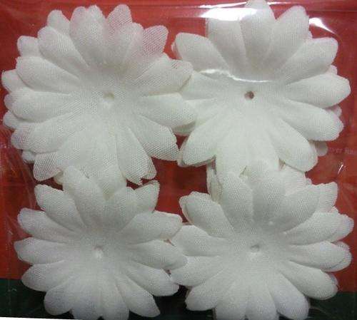 MATERIAL FLOWERS WHITE 4.5cm   40