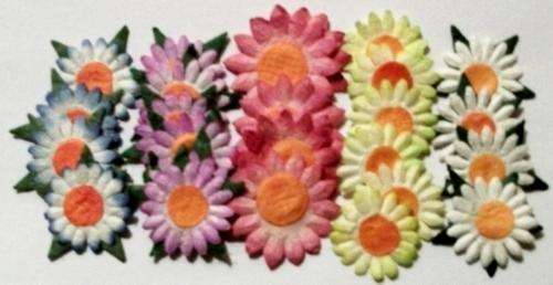 DAISY FLOWERS10mm   ASSORTED COLOURS 25