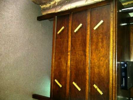 Lovely chest of drawers. Oak.