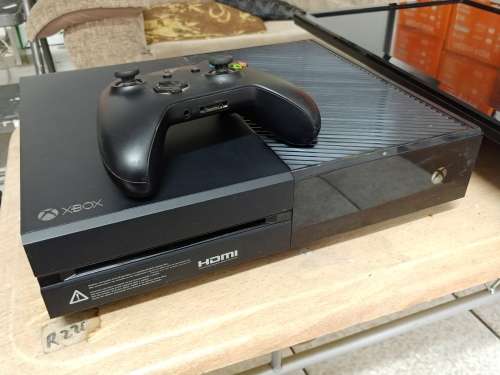 XBOX ONE + LG 23'' FULL HD 3D MONITOR