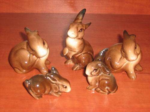 BESWICK RABBITS