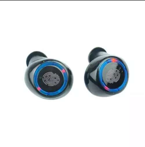 M11 Wireless Earbuds****(PRICE INCLUDES DELIVERY)