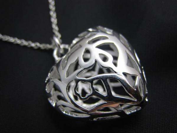 925 sterling silver lovely heart Necklace