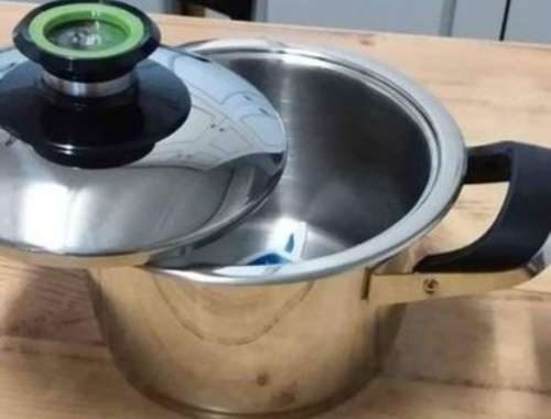 5 pc Amc pots
