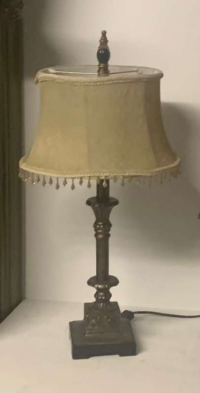 VINTAGE LAMP