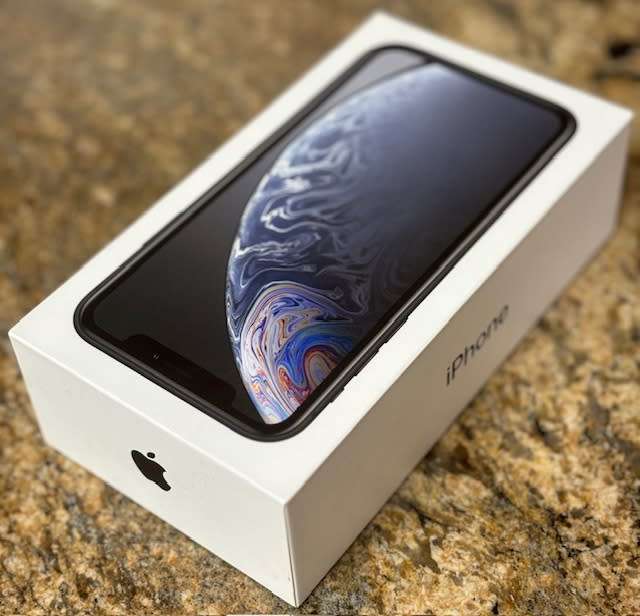 APPLE IPHONE XR PRE-OWNED CERTIFIED UNLOCKED CPO