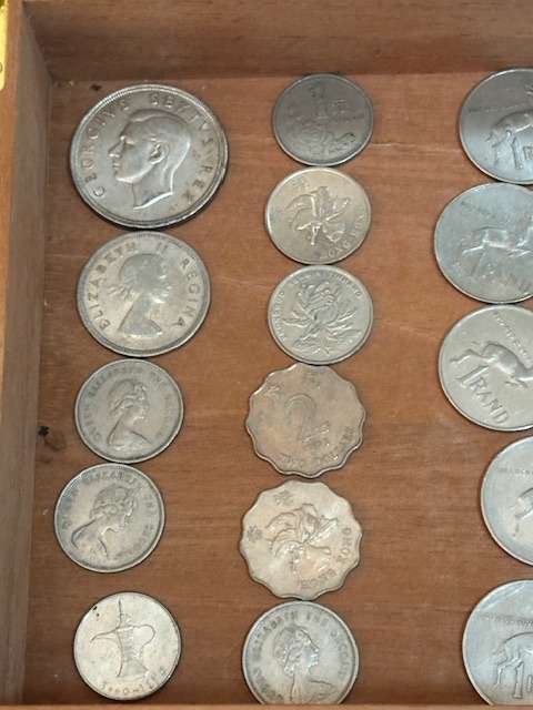 MIXED COINS AND NOTES